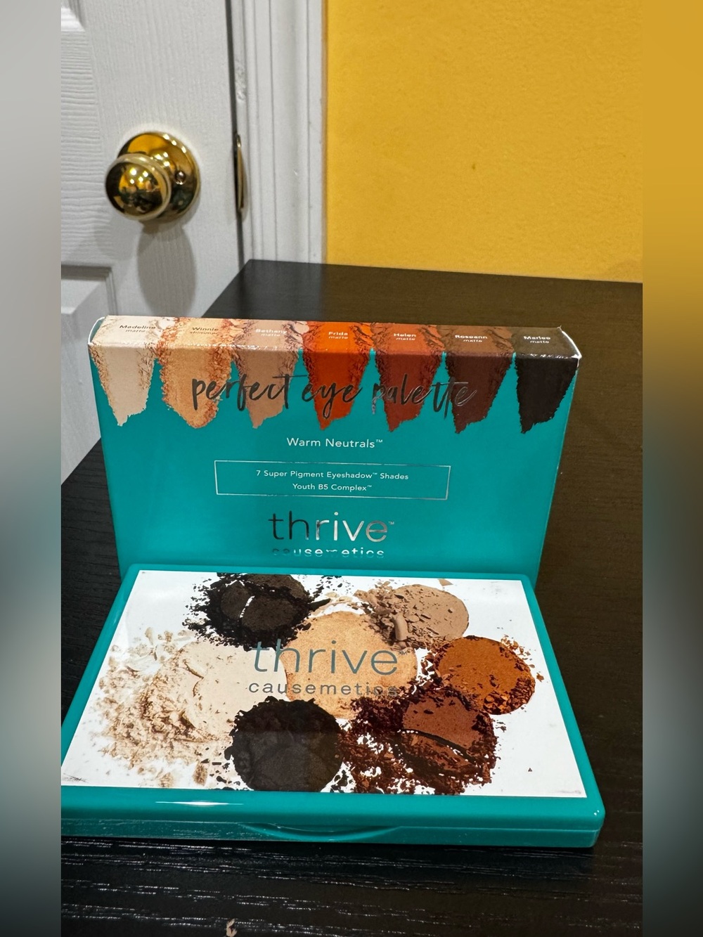 Thrive Causemetics Warm Neutrals Eyeshadow Palette discontinued and rare - BNIB